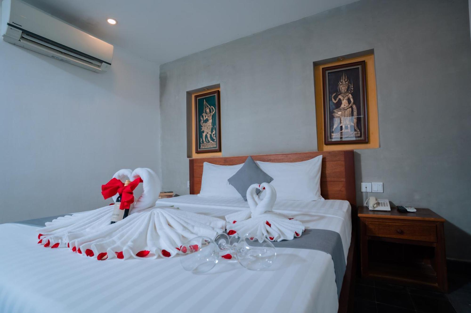 Home Chic Hotel Phnom Penh Ngoại thất bức ảnh