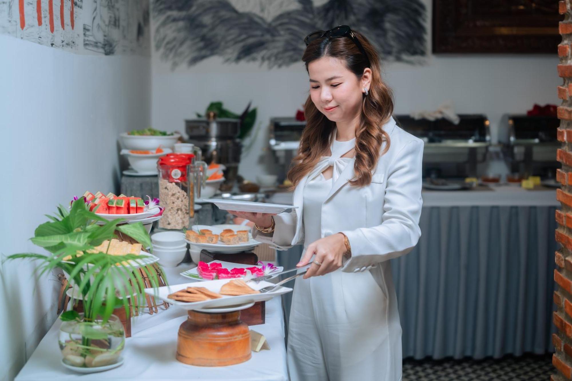 Home Chic Hotel Phnom Penh Ngoại thất bức ảnh