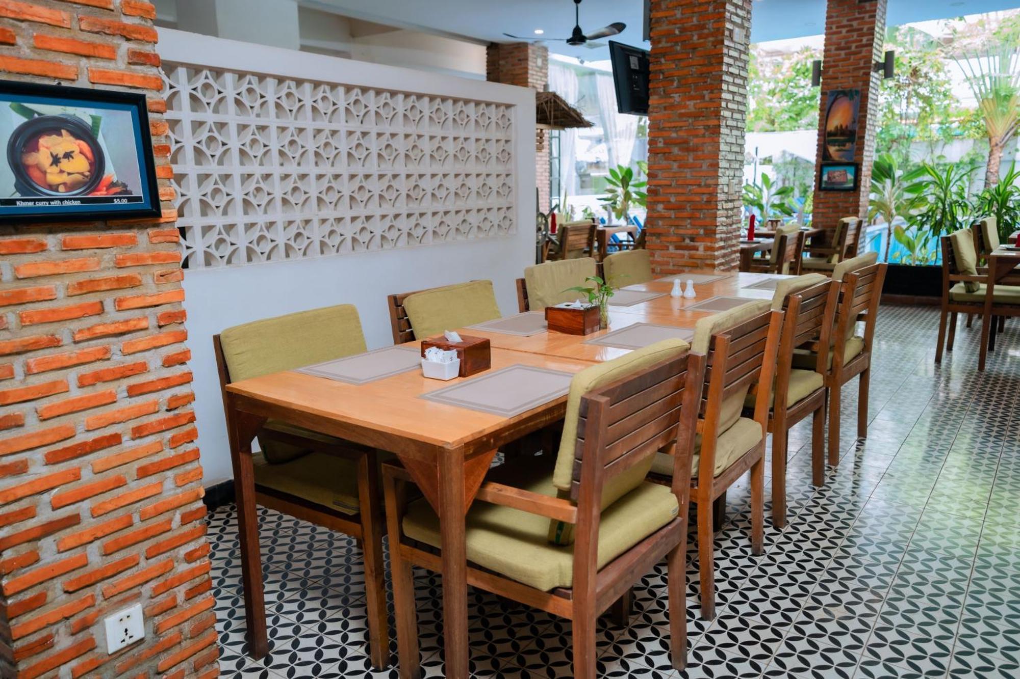 Home Chic Hotel Phnom Penh Ngoại thất bức ảnh