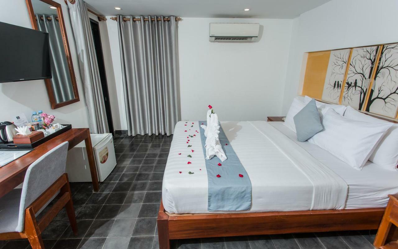 Home Chic Hotel Phnom Penh Ngoại thất bức ảnh